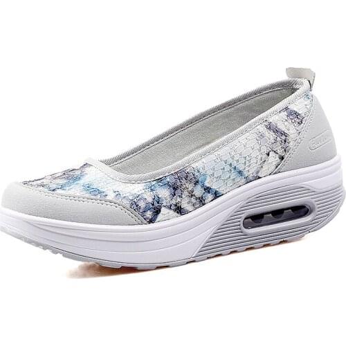 Tenis Feminino Women Tennis Shoes 2019 Hot Brand Design Women Breathable Comfortable Lightweight Outdoor Jogging Sport Sneakers