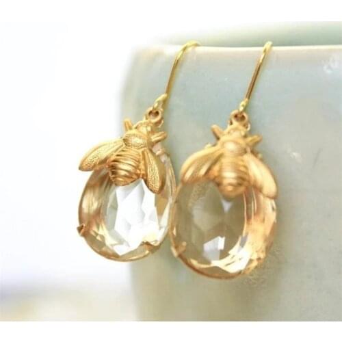 Fashion Honey Bee Earrings Bumblebee Drop Earrings for Women Crystal Clear Glass Insect Gift Honeybee Earrings Female Jewelry