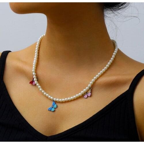 Temperament Imitation Pearl Strand Beads Colorful Butterfly Pendant Necklace Women Fashion Geometric Necklace Jewelry XR3224