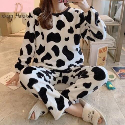 2020 New Print Pajamas Women Fall/winter New 2 Piece Pajamas Suit Women Flannel Round Neck Pajamas Comfortable Home Wear Pajamas