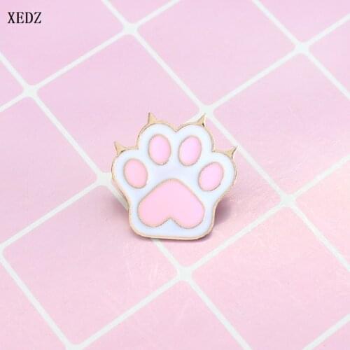 XEDZ Cute Pink Cat Claw Brooch Shirt Backpack Lapel Enamel Brooch Alloy Badge Accessories Gift for Pet Lovers