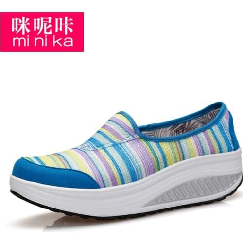 Minika 2020 Women Walking Shoes Knitting Breathable Sports Sneakers Height Increasing Cushioning Jogging Shoes AA50019