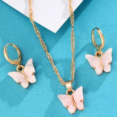 Women Butterfly Charms Jewelry Set Acrylic Butterfly Pendant Necklace Earrings Set Korean Jewelry Birthday Valentines Day Gift