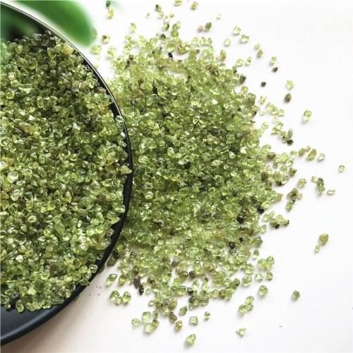 Drop Shipping 50g 2-4mm Natural Peridot Olivine Quartz Crystal Stone Rock Chips Lucky Healing Natural Stones and Crystals