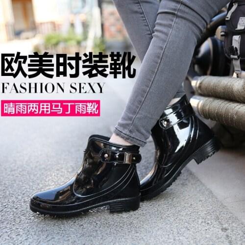 Fashionable ladies rain boots, summer high tube light water shoes, flat bottom non-slip adult rain boots
