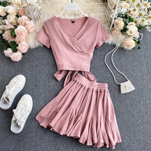 Chic Casual Young Women Summer V-neck Short Sleeve Top and Pleated Ruffled Skirt Trendy Clothing Set
