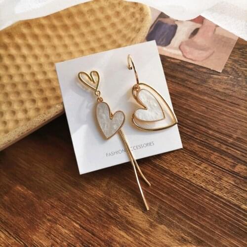 2021 new geometric asymmetrical hollow heart stud earrings fashion womens earrings Korea jewelry wholesale party gifts