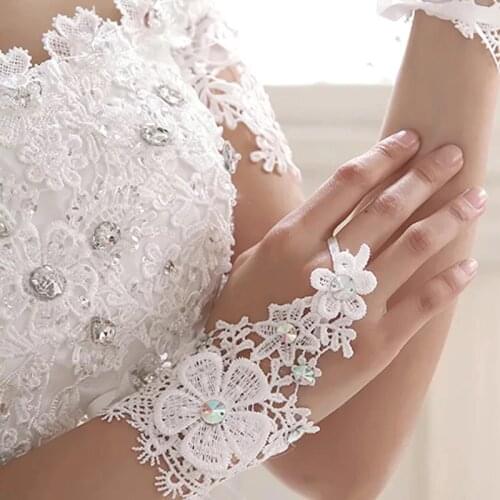 2019 Elegant Lace Short White Fingerless Fashion Flower Girl kid Child Student Party Performance Dancing Wedding Gloves