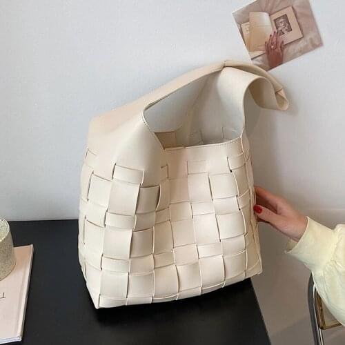 Large-capacity Weaving Small PU Leather Shoulder Bags for Women 2021 Summer Trend Luxury Fashion Travel Shopping Handbags