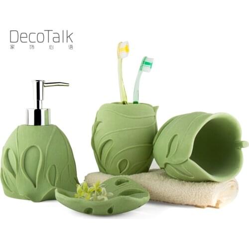 Decotalk Bathroom Accessories Set 4 Pieces Bathroom Decoration Designers' Choice Show House Ornament Monstera-Leaf Resin