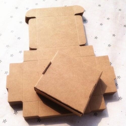 7.5X7.5x3cm 50pc Paper Favor Gift Box Kraft Paper Candy Boxes Paper Gift Box Bag Wedding Party Supply Accessories Favor