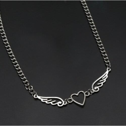 Punk Hollow Out Heart Feather Metal Choker Necklace Women Girl Harajuku Angel Feather Pendant Necklace Fashion Jewelry