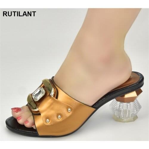 Latest Italian Women Shoes Decorated with Rhinestone Clear Heels for Women Transparent Wedding Shoes Bride Size 43 Women Shoes