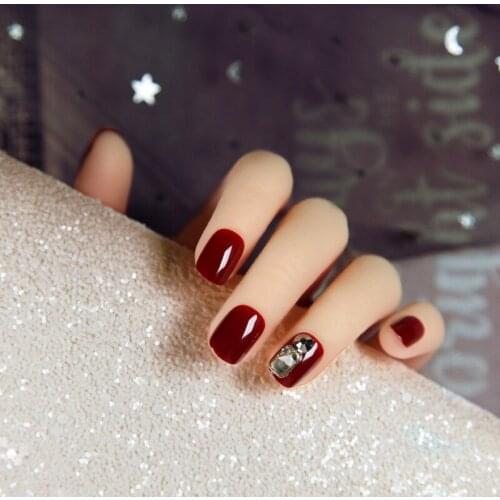 24pcs Lasting Wine Red Color nail tips Riverstones Mine Black Diamonds Short Natural Wearable Disassembling Fake Nails press on