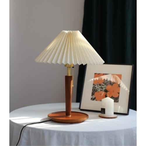 Pleated retro table lamp Nordic brass living room bedroom solid wood decorative table lamp