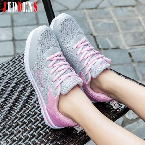 Lace Up Sports Shoes Mesh Lady Sneakers 2021 Low Top Sport Shoes for Women Light Womens Running Shoes Summer Womens Tennis 9p