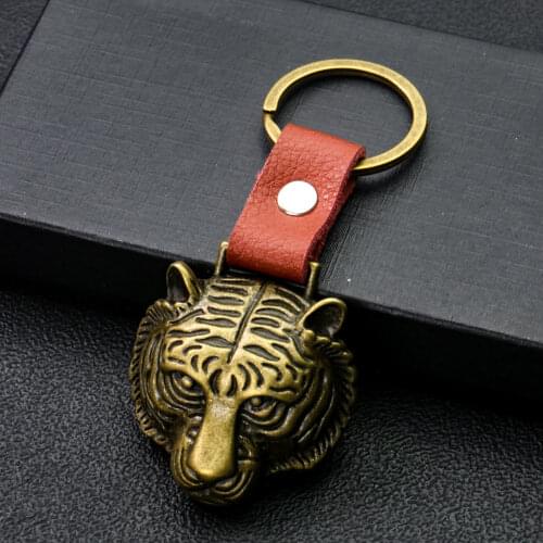 Multifunction Tiger Head Bottle Opener Keychain Ferocious Animal Cow Skin Strip Key Chain Ring Bag Backpack Ornament Man Jewelry
