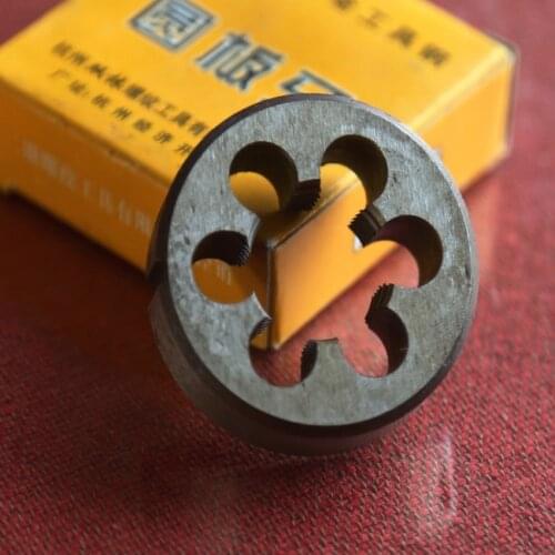 Free shipping of 1PC alloy steel made NPT standard Z 1" pipe manual threading die for hand threading water pipe with die wrench