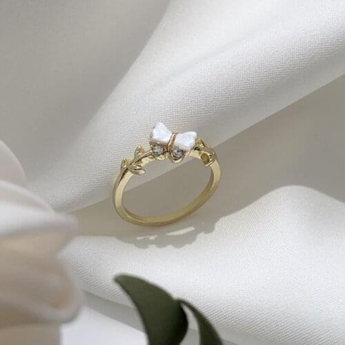 Exquisite Shiny Crystal Zircon Butterfly Ring Elegant Female Wedding Charm Gold Index Finger Ring Fashion Womens Jewelry Gift