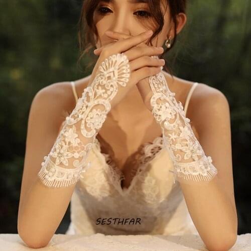 Bridal Fingerless Wedding Gloves Bride Short Waist Fingerless Womens Sexy Lace Gloves Winter White Ivory Ladies ST028