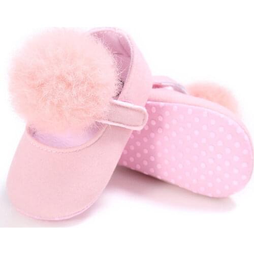 Newborn Baby Girls Crib Shoes Moccasin Anti-slip Soft Sole Shoes Soft Plush Princess Shoes Cute Pom First Walker for Baby