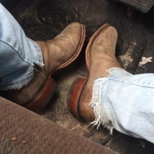 2021 New Men Shoes Fashion Classic Retro Handmade Solid Color Suede Round Head Exquisite Embroidery Western Cowboy Boots AQ273