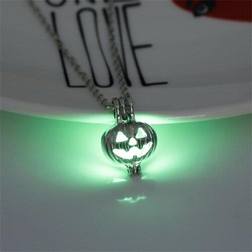 Halloween Hollow Glowing Necklace Women Fashion Sliver Plated Pendant Necklace Pumpkin lantern Shape Luminous Sliver Necklace
