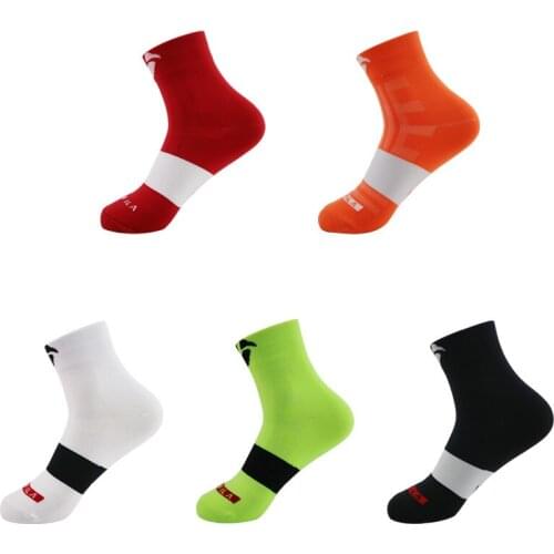 2 Pairs New Nylon Non Slip Professional Sports Socks