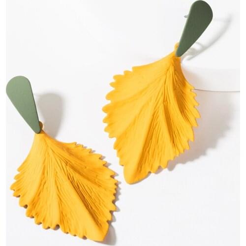 Temperament Alloy Spray Paint Leaf Earrings For Woman Bohemian Style Exaggerated Multi-Colored Earrings Jewelry