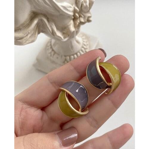 2021 New Retro classic Stud Earrings Fashion Long Gold Statement Earring for Womenn Party Wedding Fashion Female Jewelry Gift