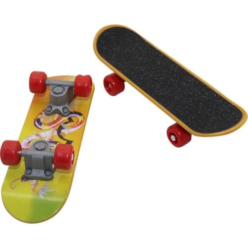 2 Pcs Birds Parrot Puzzle Interactive Mini Skateboard Pet Bird Parakeet Cockatiels Intelligence Training Supplies