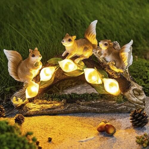 Squirrel Simulation Garden Decoration Statue Lamp Solar LED Light Resin Craft Figurine Home Lawn Courtyard Decorative Sculptures
