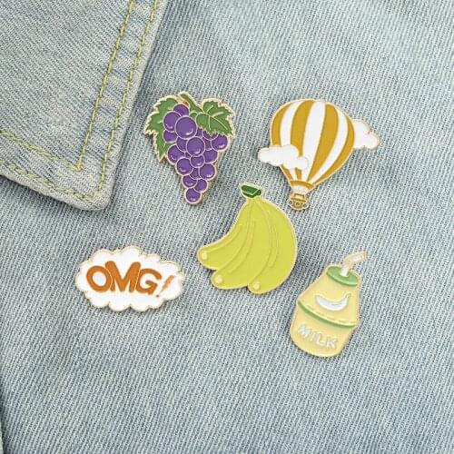 INS Tide Personality Alphabet Alloy Badge Creative Hot Air Balloon Grape Banana Fruit Brooch Wild Backpack Costume Accessories