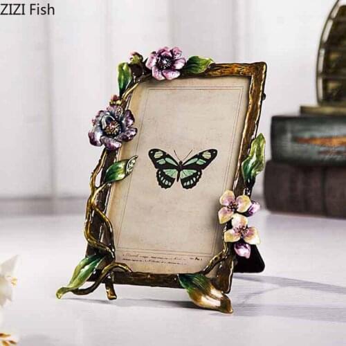 European Classical Lace Picture Frame Desk Decoration Family Portrait Lacework Border Framed Art Photo Frames Vintage Home Decor
