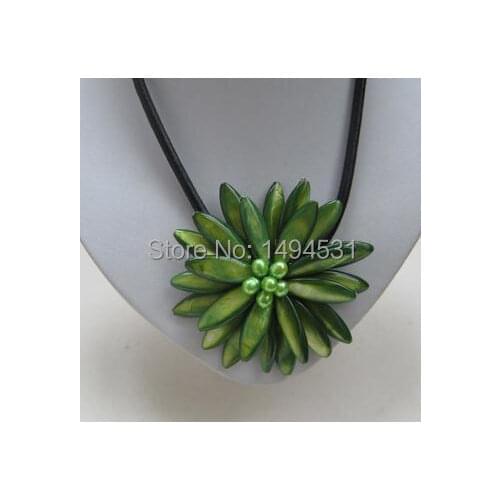 New Arriver Flower Jewelry Classic Baroque Green Freshwater Cultured Pearl Shell Flower Leather Necklace - Free Shipping
