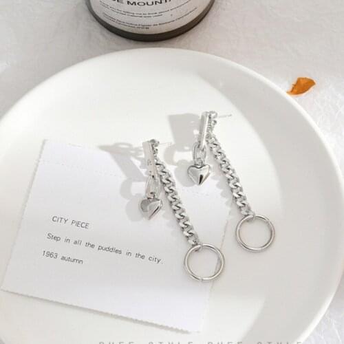 Street Photography Cool Love Chain Tassel Earring Female Temperament Simple Personality Punk Style Earrings