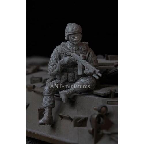 1/35 Resin Model Figure GK , Unassembled and unpainted kit