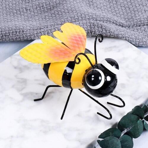 3D Metal Bee Art Wall Decor Innovative Metal Bee Statue Park Lawn Statues Ornament Garden Tree Hanging Decor