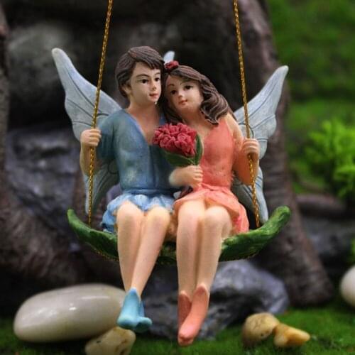Romantic Couple Figurines Craft Landscape Ornaments Garden Decor High-quality Materials 6.8x6x8.5cm Resin 1pcs Scene Decoration