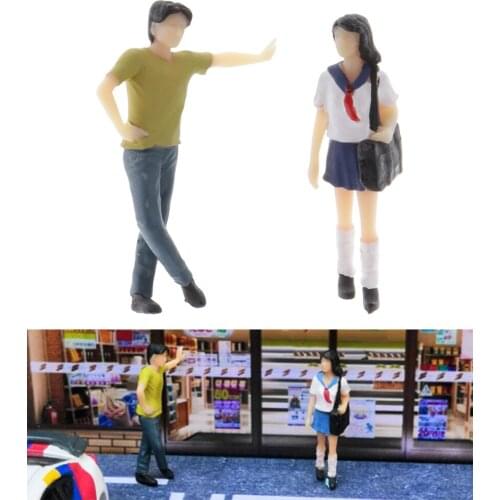 2Pcs Uniform Student People Figure Model Street Scene Layouts 1/64 S