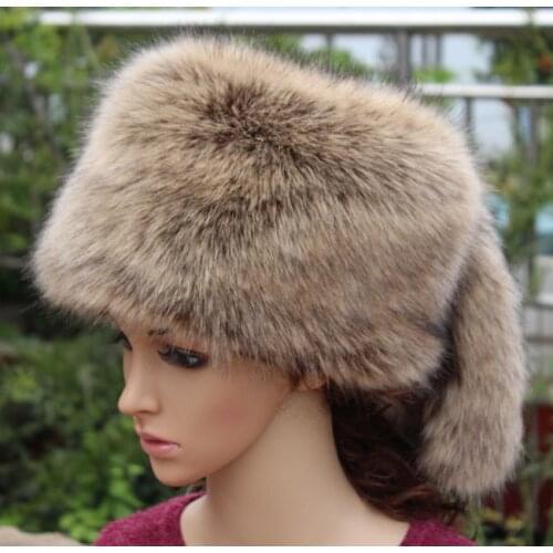 2018 Europe and United States thickened warm faux fox fur flat hat faux fur hat tail cap Ear protector Winter female Bomber Hats
