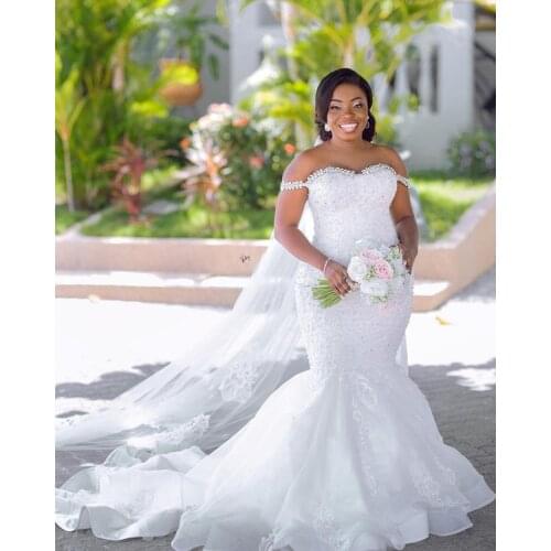 Plus Size Arabic Aso Ebi Mermaid Lace Sexy Wedding Dresses Beaded Crystals Bridal Dresses Vintage Tulle Wedding Gowns