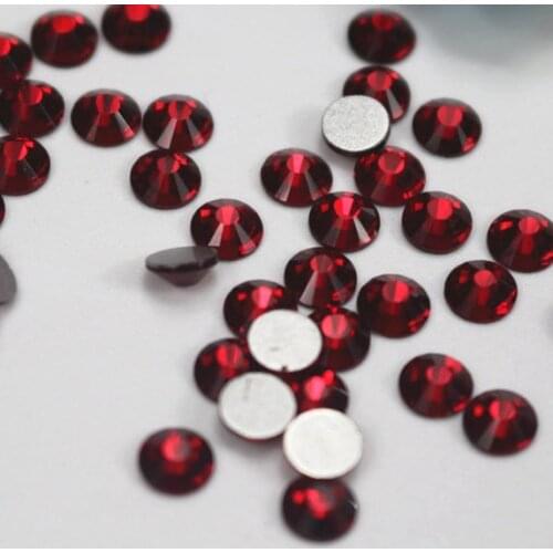 1440pcs Siam Red FlatBack Non HotFix Strass Nail art Rhinestone 3D Glass Round Crystal Stones For DIY Nails Decorations Charms