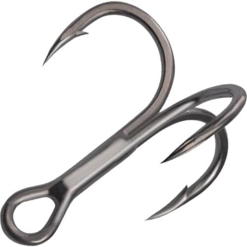 50Pcs/lot Black Fishing Hook High Carbon Steel Treble Overturned Hooks Fishing Tackle Round Bend Treble For Bass
