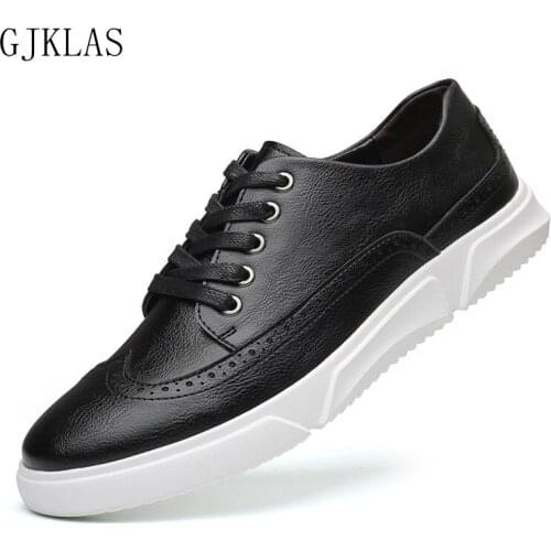 Size 48 Leather Casual Shoes Men Brogue Fashion Comfortable Waterproof Leather Flat Shoes Dress Mens Shoes Casual Men Sneakers