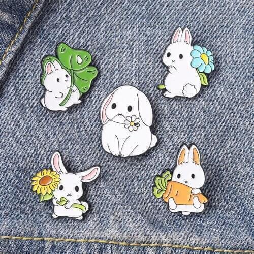 Big-eared Rabbit Enamel Pins Wholesale Custom Cute Docile Animals Brooch Lapel Badge Bag Cartoon Pin Gift for Friends