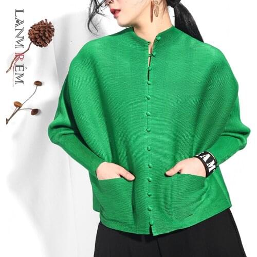 LANMREM 2021 Autumn New Pleated Clothing For Women Single-breasted Shirt Loose Pleated Sunscreen Blouse SA566