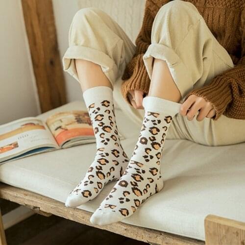 New Fashion Women Leopard Print Socks Spring Autumn High Street Popular Leopard Socks Sexy Wild Trendy Animal Print Warm Socks