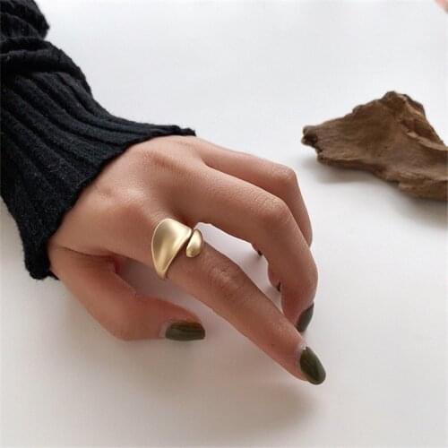 LAU CHIY Wedding Rings