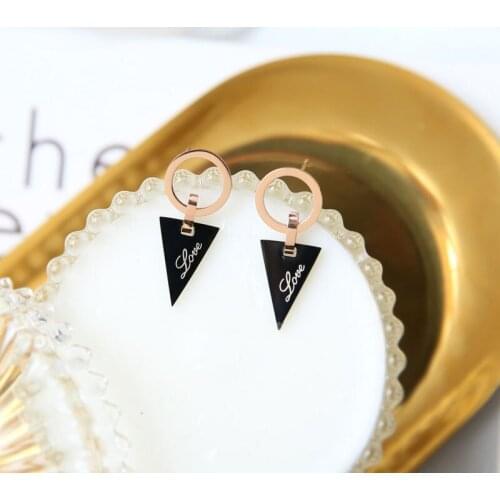 YUN RUO 2018 Fashion Triangle Stud Earring Woman Rose Gold Color Titanium Steel Jewelry Girl Gift Party Never Fade Wholesale